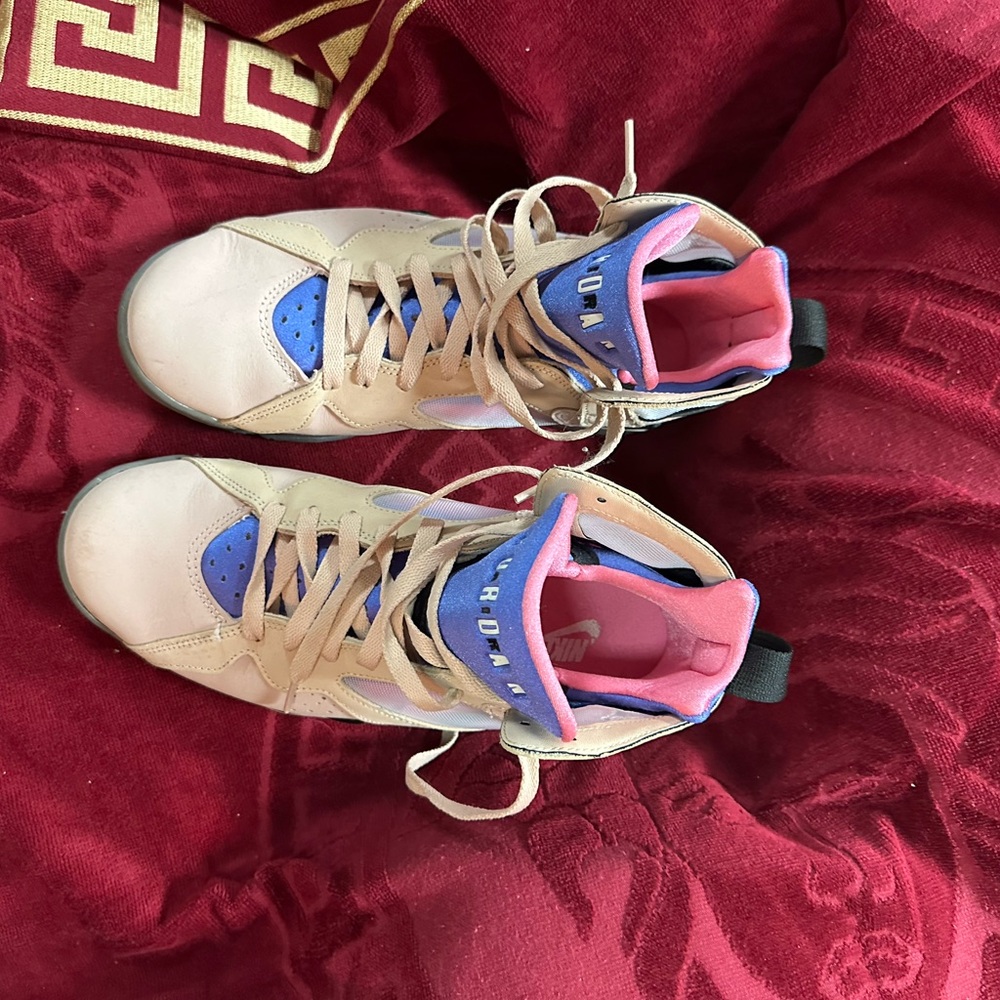 Nike Sneakers in Cream and Blue with Pink Accents